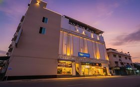 Fabhotel Arunachala Guest House